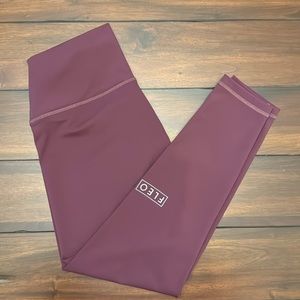 Fleo Mauve Wine Silky Silk Leggings Size XL